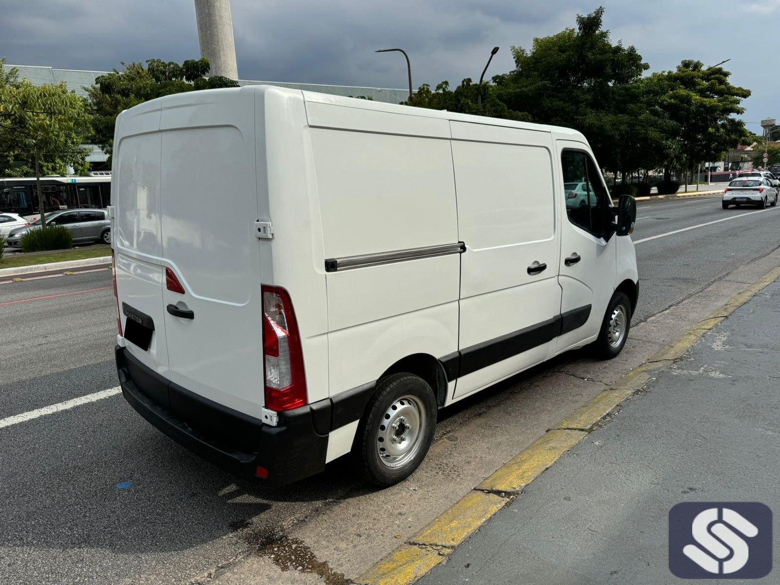 RENAULT MASTER L1H1  CÓD. P0122