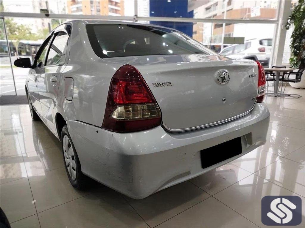 TOYOTA ETIOS X SEDAN  CÓD. P0198