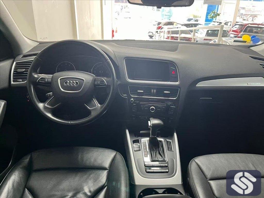 AUDI Q5 ATTRACTION AUTO.  CÓD. P0110