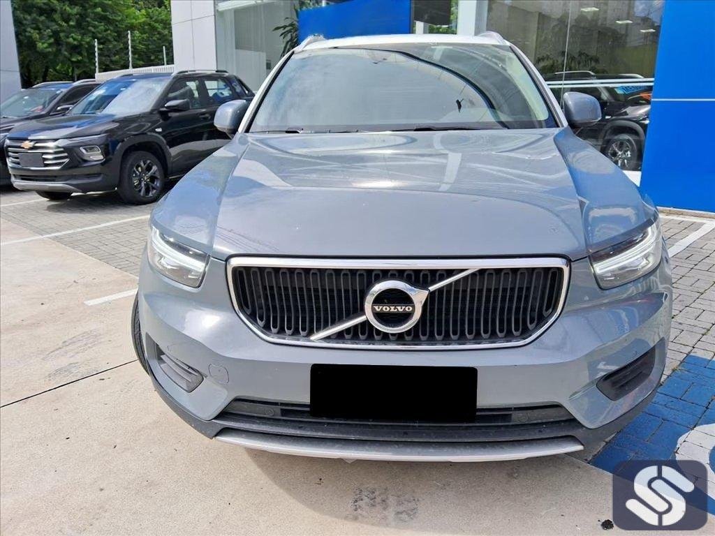 VOLVO XC40 MOMENTUM  CÓD. P0150