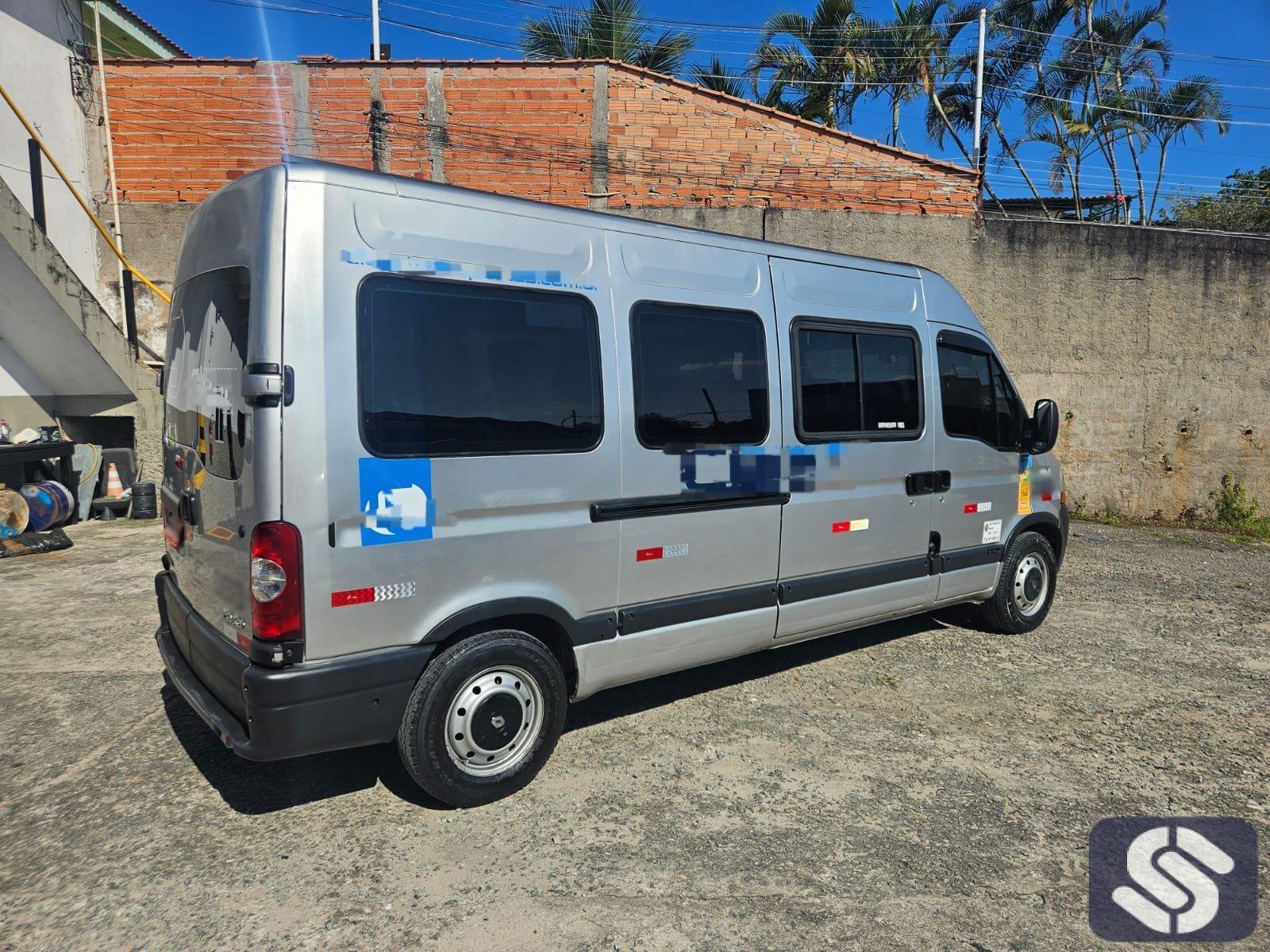 RENAULT MASTER L3H2 CÓD U0106